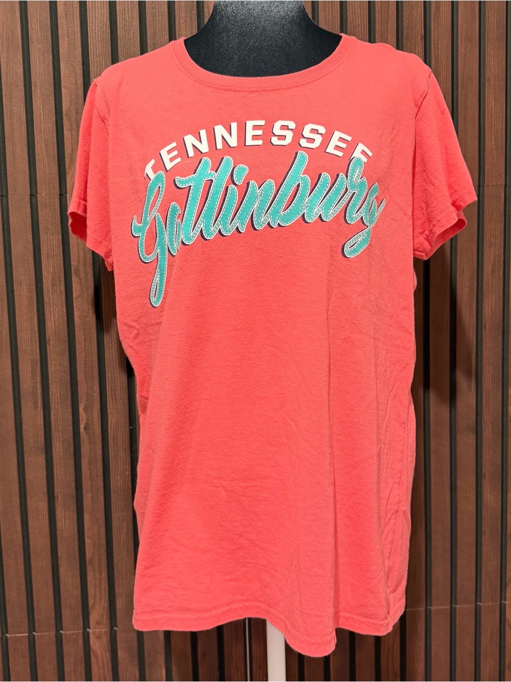 Gatlinburg Tennessee Graphic Tee Coral Pink Size Large